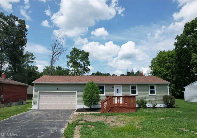 Single family home for sale at 17964 Glendale Ave, Lake Milton, OH 44429 | MLS# 5229163