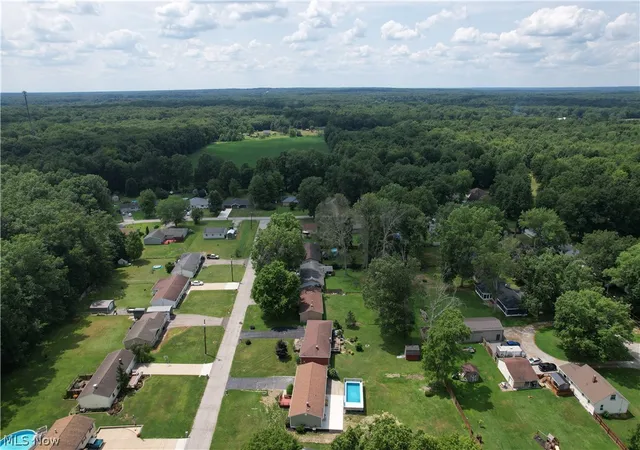 Photo 38 of Single family home for sale at 17964 Glendale Ave, Lake Milton, OH 44429 | MLS# 5229163 | Listing updated on 2026-09-03