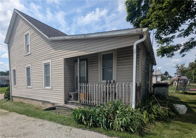 Photo 2 of Single family home for sale at 46467 Main St, Belmont, OH 43718 | MLS# 5231015 | Listing updated on 2026-09-04