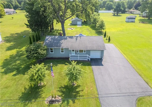 Photo 3 of Single family home for sale at 4310 Ridge Rd, Cortland, OH 44410 | MLS# 5230316 | Listing updated on 2026-09-09