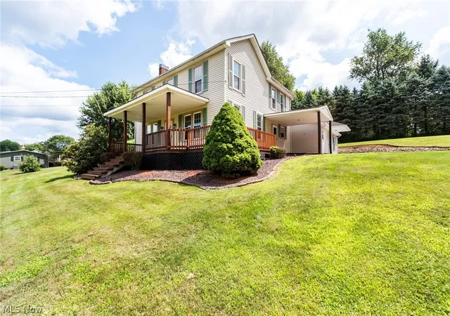 Photo 1 of Single family home for sale at 16500 Park Way, East Liverpool, OH 43920 | MLS# 5229143 | Listing updated on 2026-10-01