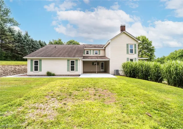 Photo 2 of Single family home for sale at 16500 Park Way, East Liverpool, OH 43920 | MLS# 5229143 | Listing updated on 2026-10-01