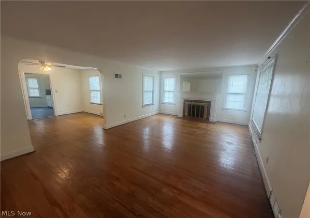 Photo 3 of Sale Pending at 428 W Midlothian Blvd, Youngstown, OH 44511 | MLS# 5229020 | Listing updated on 2026-09-05