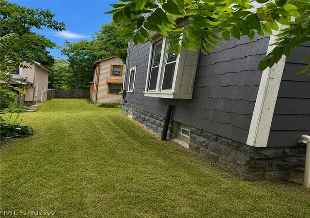 Photo 3 of Single family home for sale at 936 Ella Ct, Akron, OH 44314 | MLS# 5231216 | Listing updated on 2026-09-14