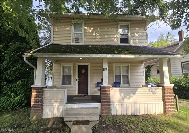 Photo 1 of Single family home for sale at 442 Poland Ave, Struthers, OH 44471 | MLS# 5229859 | Listing updated on 2026-10-06