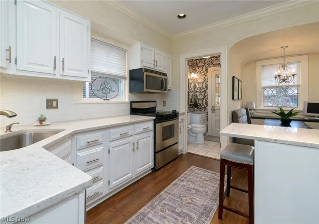 Photo 3 of Single family home for sale at 14914 Lake Ave, Lakewood, OH 44107 | MLS# 5215339 | Listing updated on 2026-09-04
