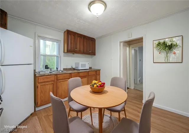 Listing Photo 5 - Condo for sale in building located at 324 Eastland Ave, Akron, OH 44305