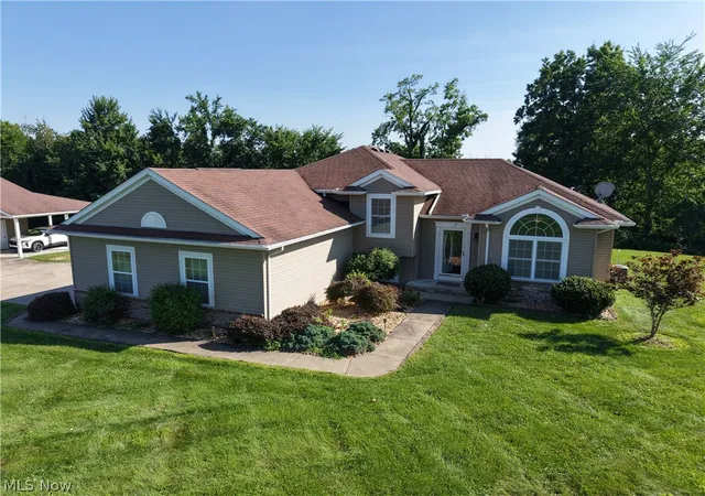 Photo 4 of Sale Pending at 37897 Harry's Ridge Rd, Barnesville, OH 43713 | MLS# 5230694 | Listing updated on 2026-09-07