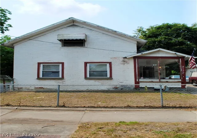 Photo 3 of Sale Pending at 3172 W 50th Street, Cleveland, OH 44102 | MLS# 5231403 | Listing updated on 2026-09-16