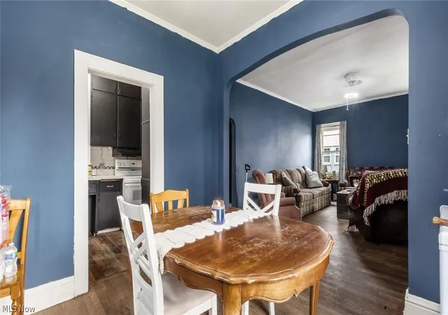 Photo 3 of Single family home for sale at 1909 Hazel Ave, Zanesville, OH 43701 | MLS# 5230232 | Listing updated on 2026-09-09