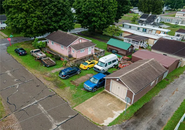 Photo 3 of Single family home for sale at 1203 Cemetery Dr, Coshocton, OH 43812 | MLS# 5230590 | Listing updated on 2026-09-11