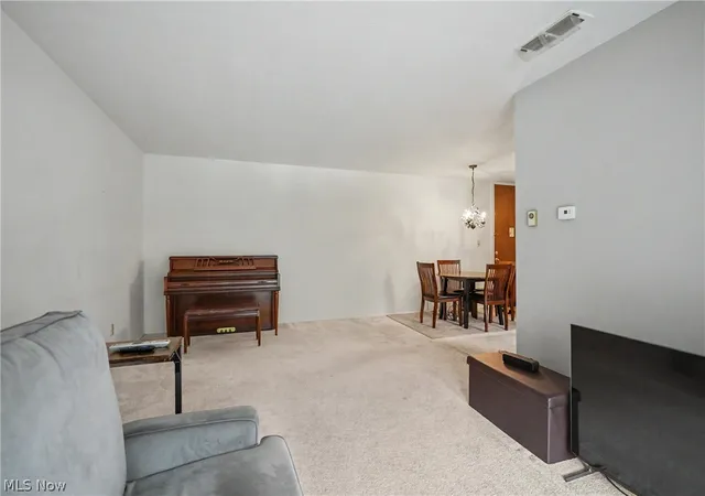 Listing Photo 5 - Condo for sale in building located at 3064 Kent Rd, Stow, OH 44224 - Unit #207