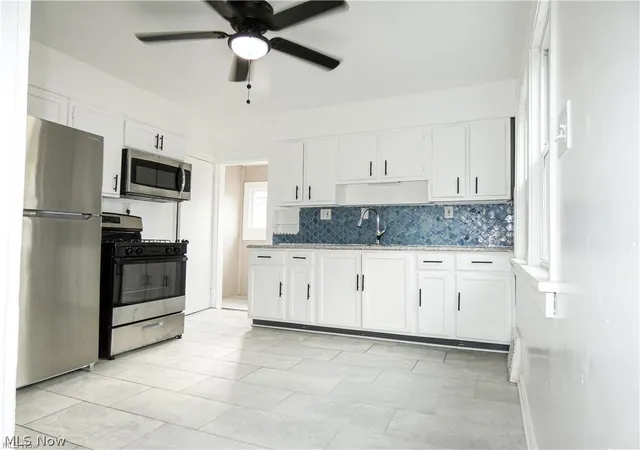 Photo 4 of Single family home for sale at 3922 Grosvenor Rd, Cleveland, OH 44118 | MLS# 5231557 | Listing updated on 2026-09-14