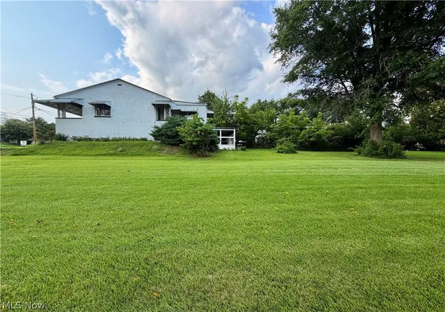 Photo 3 of Single family home for sale at 710 Walnut St, Belpre, OH 45714 | MLS# 5231778 | Listing updated on 2026-09-14