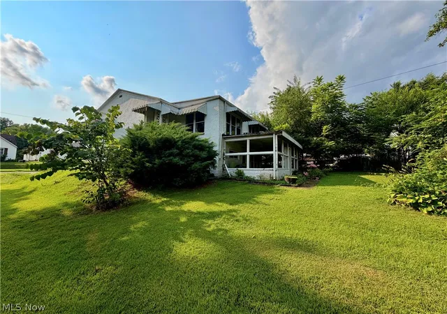 Photo 3 of Single family home for sale at 710 Walnut St, Belpre, OH 45714 | MLS# 5231778 | Listing updated on 2026-09-14