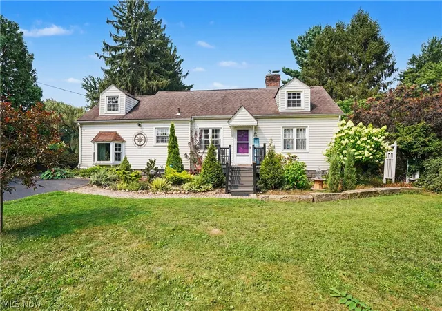 Photo 1 of Single family home for sale at 1952 Canton Rd, Akron, OH 44312 | MLS# 5231418 | Listing updated on 2026-09-06