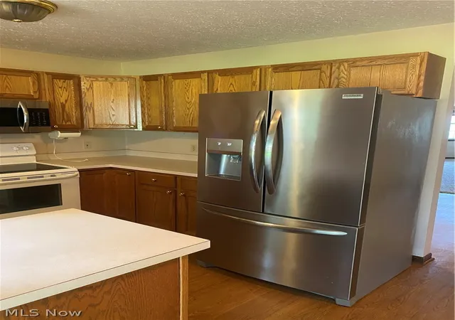 Photo 3 of Condo for sale at 3042 23rd Street Nw, Canton, OH 44708 | MLS# 5231372 | Listing updated on 2026-09-02