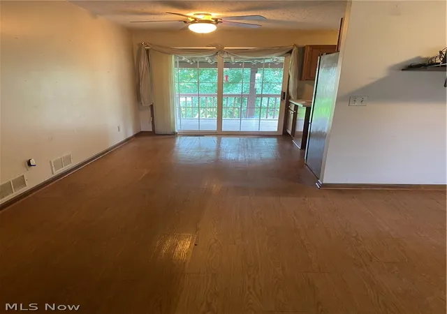 Listing Photo 4 - Condo for sale in building located at 3042 23rd St NW, Canton, OH 44708