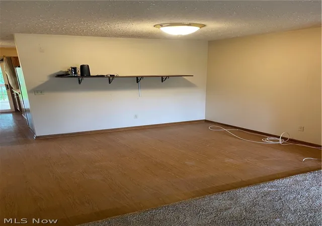 Listing Photo 5 - Condo for sale in building located at 3042 23rd St NW, Canton, OH 44708