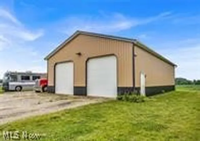 Photo 2 of Single family home for sale at 48 County Rd 281, Sullivan, OH 44880 | MLS# 5230751 | Listing updated on 2026-09-11