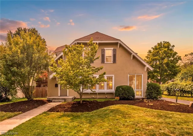 Photo 2 of Sale Pending at 490 Dorchester Rd, Akron, OH 44320 | MLS# 5231588 | Listing updated on 2026-09-18