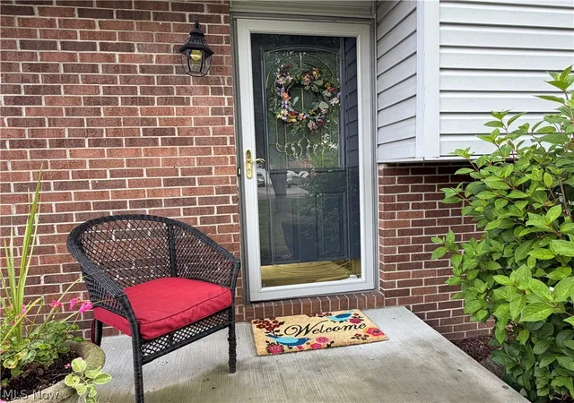 Photo 2 of Single family home for sale at 11280 Braddock St Nw, Canal Fulton, OH 44614 | MLS# 5232023 | Listing updated on 2026-09-17