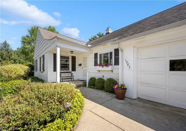 Photo 2 of Single family home for sale at 1983 Wynwood Dr, Rocky River, OH 44116 | MLS# 5231142 | Listing updated on 2026-10-01