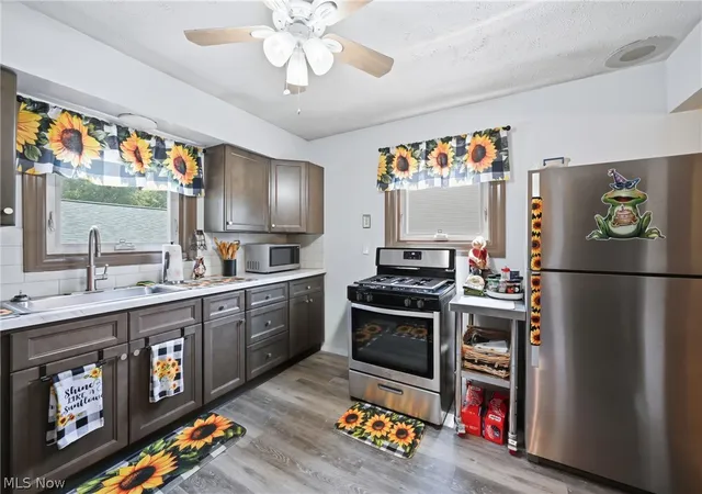 Photo 3 of Single family home for sale at 959 Beechwood Dr, Girard, OH 44420 | MLS# 5231885 | Listing updated on 2026-10-07
