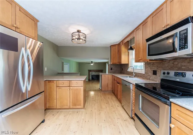 Photo 3 of Sale Pending at 6182 Stafford Dr, North Olmsted, OH 44070 | MLS# 5231827 | Listing updated on 2026-09-11