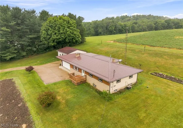 Photo 2 of Single family home for sale at 26142 Us Route 30, East Rochester, OH 44625 | MLS# 5231833 | Listing updated on 2026-09-13