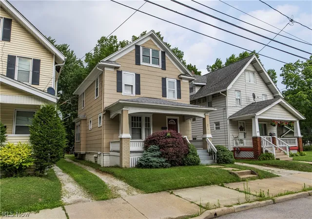 Photo 2 of Single family home for sale at 273 S Portage Path, Akron, OH 44302 | MLS# 5232207 | Listing updated on 2026-09-05