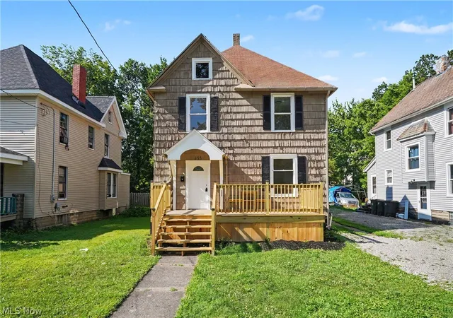 Photo 1 of Single family home for sale at 455 Scott St Ne, Warren, OH 44483 | MLS# 5225720 | Listing updated on 2026-09-10