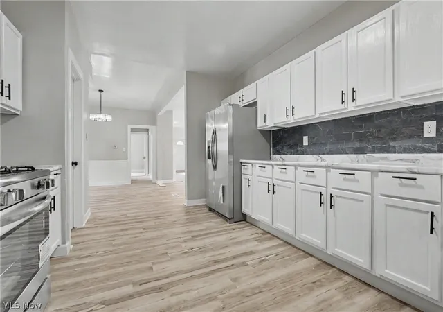 Photo 2 of Single family home for sale at 455 Scott St NE, Warren, OH 44483 | MLS# 5225720 | Listing updated on 2026-09-10