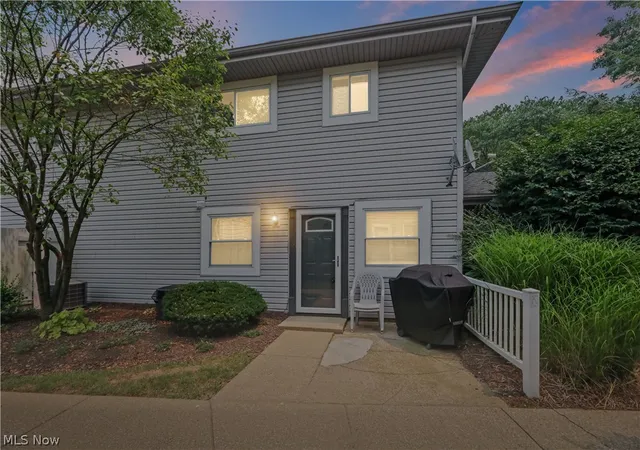 Photo 2 of Condo for sale at 2436 Island Dr #C, Green, OH 44685 | MLS# 5232113 | Listing updated on 2026-09-11