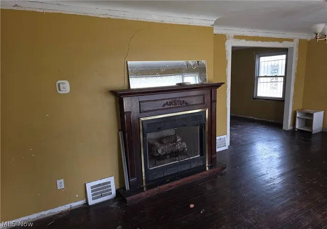 Photo 3 of Single family home for sale at 17425 Throckley Ave, Cleveland, OH 44128 | MLS# 5232321 | Listing updated on 2026-10-29