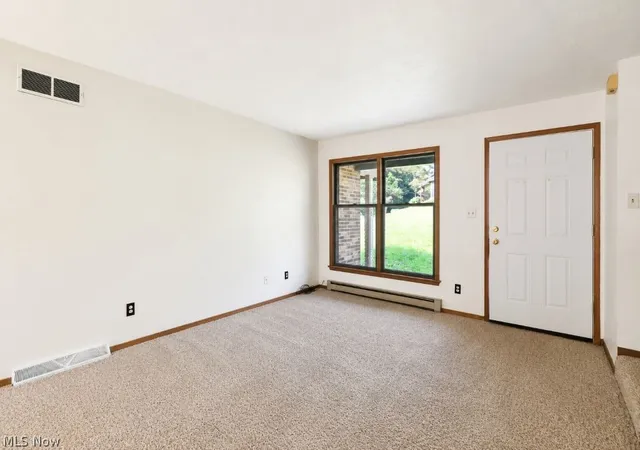Photo 3 of Condo for sale at 346 Greentree Pl, Lisbon, OH 44432 | MLS# 5231656 | Listing updated on 2026-09-12