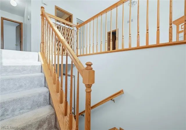 Photo 3 of Single family home for sale at 5613 Pierce Rd Nw, Warren, OH 44481 | MLS# 5231950 | Listing updated on 2026-09-16