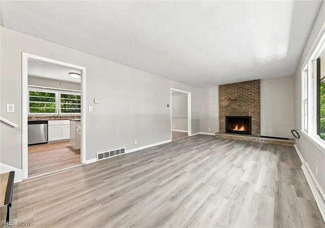 Photo 3 of Single family home for sale at 558 Garnette Rd, Akron, OH 44313 | MLS# 5231500 | Listing updated on 2026-09-12