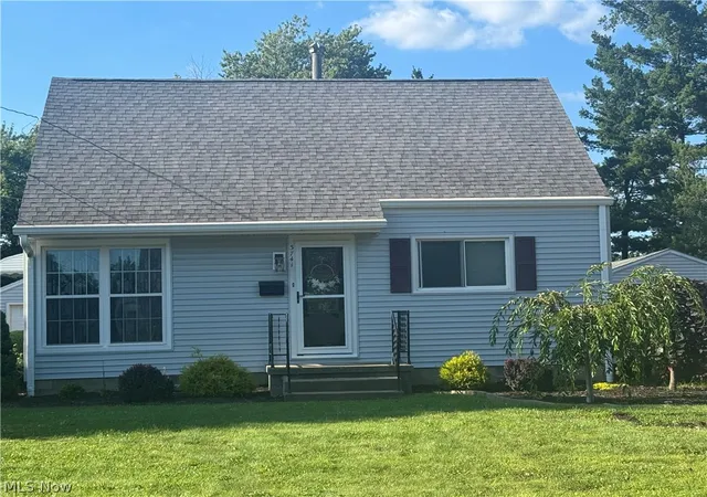Photo 3 of Single family home for sale at 3741 Argonne St, Mogadore, OH 44260 | MLS# 5232471 | Listing updated on 2026-09-13