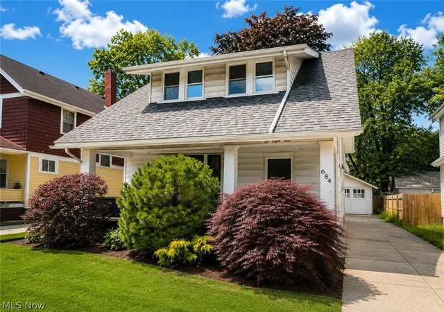 Photo 2 of Single family home for sale at 684 Dayton St, Akron, OH 44310 | MLS# 5232090 | Listing updated on 2026-09-13