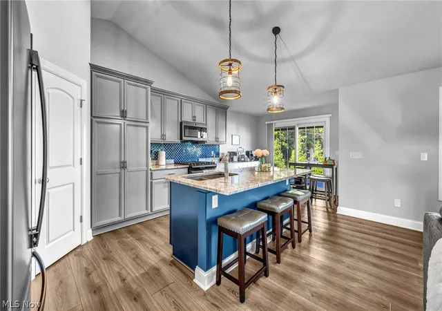 Photo 3 of Sale Pending at 3998 Mary Way, Canfield, OH 44406 | MLS# 5232061 | Listing updated on 2026-09-15
