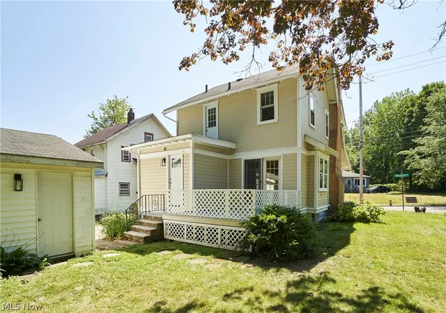 Photo 3 of Sale Pending at 1102 Diagonal Rd, Akron, OH 44320 | MLS# 5232431 | Listing updated on 2026-09-11