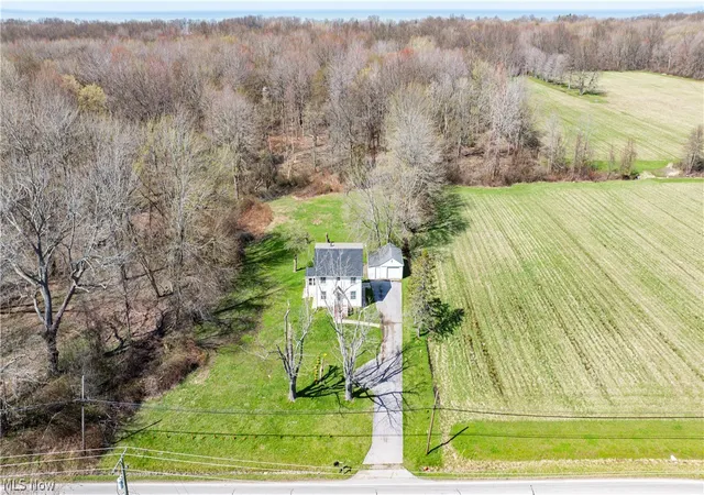 Photo 2 of Single family home for sale at 3321 Carpenter Rd, Ashtabula, OH 44004 | MLS# 5232857 | Listing updated on 2026-09-06