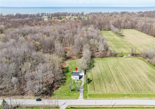 Photo 2 of Single family home for sale at 3321 Carpenter Rd, Ashtabula, OH 44004 | MLS# 5232857 | Listing updated on 2026-09-06