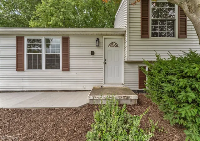Photo 4 of Single family home for sale at 5609 Tulane Ave, Youngstown, OH 44515 | MLS# 5232299 | Listing updated on 2026-09-09