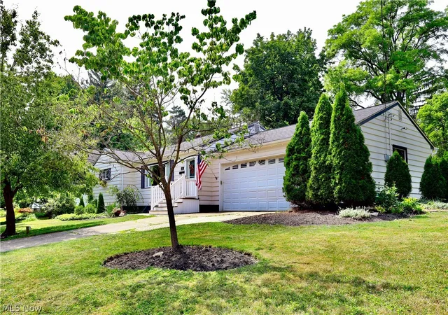 Single family home for sale at 241 High St, Chagrin Falls, OH 44022 | MLS# 5232704