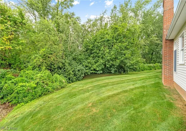 Photo 4 of Condo for sale at 114 Barkwood Dr, Wadsworth, OH 44281 | MLS# 5231753 | Listing updated on 2026-09-23