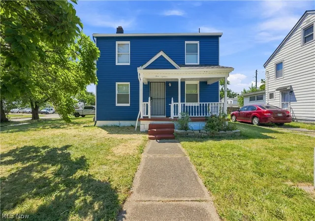 Photo 2 of Single family home for sale at 418 Missouri Ave, Lorain, OH 44052 | MLS# 5232162 | Listing updated on 2026-09-14