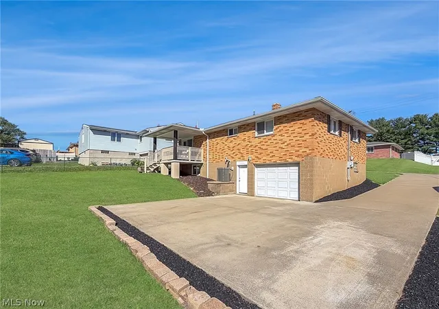 Photo 3 of Single family home for sale at 106 Penn Ave, Mingo Junction, OH 43938 | MLS# 5232361 | Listing updated on 2026-09-15