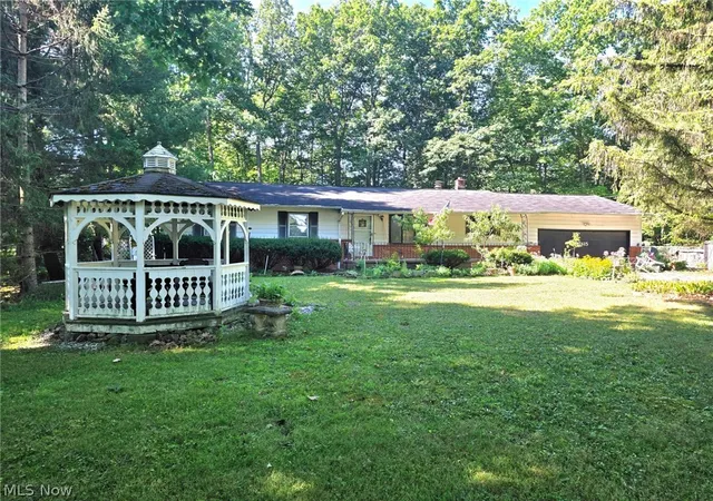 Single family home for sale at 7415 Avon Ln, Chesterland, OH 44026 | MLS# 5232822